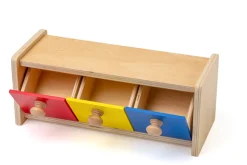 Holzkasten mit drei Fächern