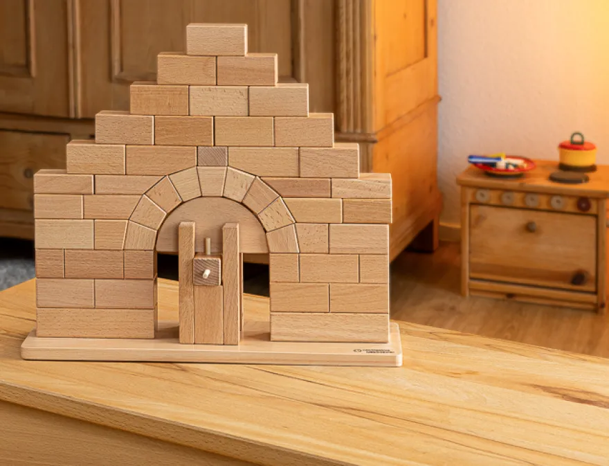 Römische Brücke - das kosmische Montessori-Material zum Bogenbau
