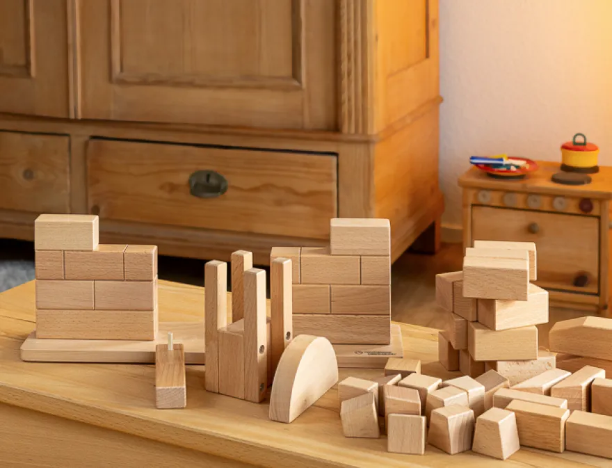 Römische Brücke - das kosmische Montessori-Material zum Bogenbau