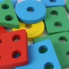 Sortierbrett mit Formen und Stäben - bunt